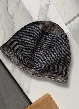 Вязанная зимняя шерстяная шапка-бани