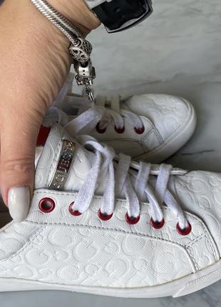 Кеди guess