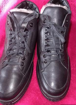 Кроссовки, ботинки зимние  натурал кожа и мех унисекс, мужские/женские  р. 40