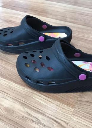 Женские кроксы