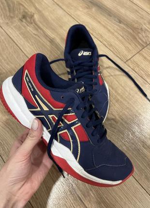 Кроссовки asics