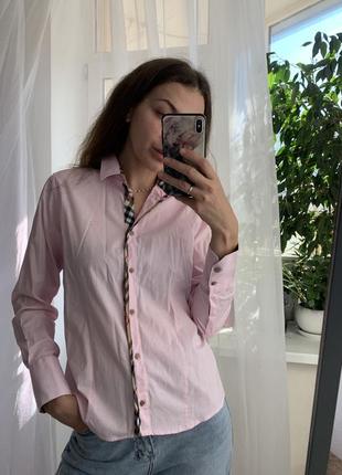 Розовая рубашка от burberry