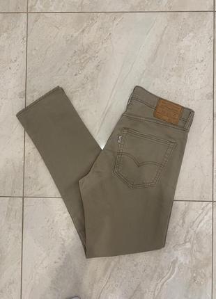 Бежевые джинсы брюки брюки levi’s 512 levis premium базовые