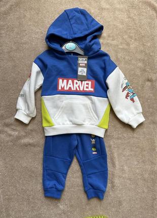 Утеплений костюм marvel