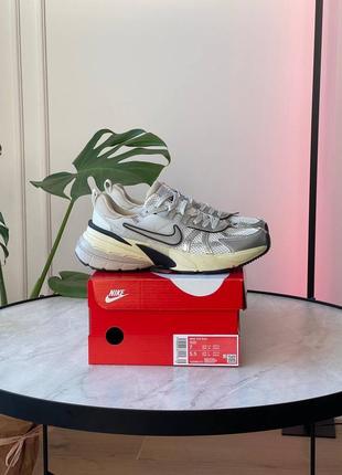 Кросівки nike v2k run summit white metallic silver fd0736-100