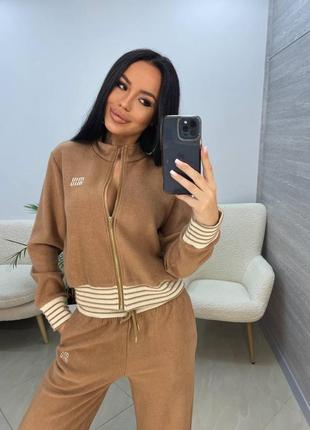 Спортивный теплый костюм в стиле miu miu