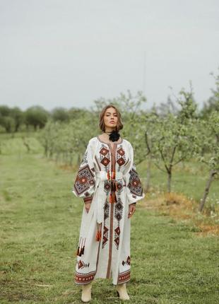 Платье вышиванное вышитое платье в украинском стиле платье длинное вышитое платье