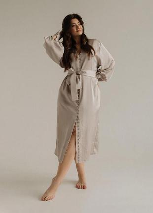 Пудровое вечернее платье «50 пуговиц»