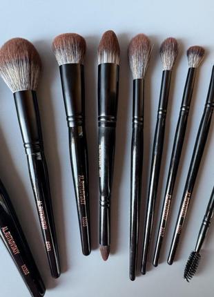 Набор новых профессиональных кистей для макияжа (ворс - имитация красной белки, очень мягкий)