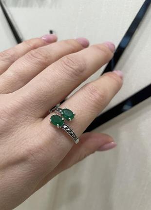Серебряное кольцо с изумрудом 925 проба