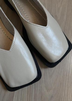Балетки шкіряні квадратний носок туфлі трендові стильні жіночі кремові ,мʼякі та комфортні- 383 фото