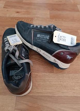 Мужские кроссовки mustang