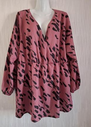 Блузка новая 22/50 размера