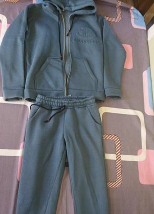 Спортивный костюм для девочки-подлёдки