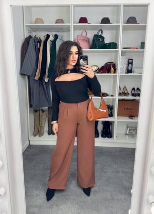 Широкие брюки с высокой посадкой