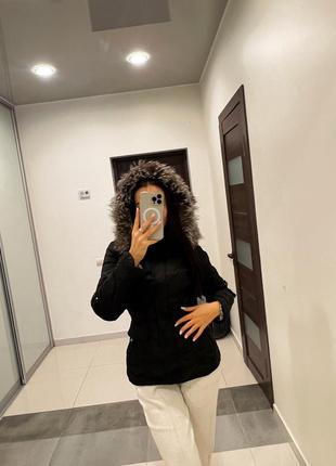 Осіння жіноча  чорна куртка 🍂