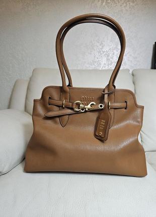 Сумка в стиле миу миу miumiu