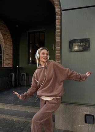 Костюм флісовий теплий жіночий спортивний повсякденний комплект двійка штани джоггери кофта фліска худі товстівка бордовий чорний бежевий молоко мокко7 фото