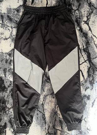 Спортивные штаны