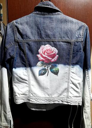 Стильная джинсовая куртка, котоновый укороченный пиджак .