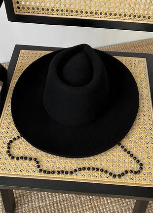 Фетровий широкополий капелюх федора з вовни унісекс з ланцюжком і бусинами black charm fedora чорний