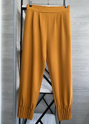 Трикотажные брюки с высокой посадкой, брюки без застежек, брюки с защипами