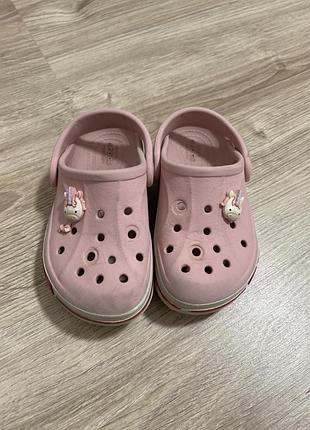 Crocs 7