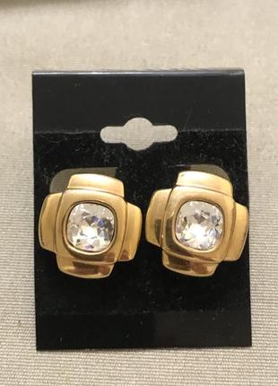 Не большие серьги пусеты позолота 1.8*1.8 имеют вес винтаж