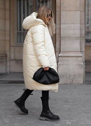 Пуховик длинный zara бело-молочный м р