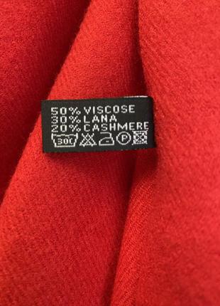 Красный яркий палантин итальянского бренда ruyisa.