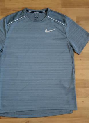 Футболка чоловіча nike розмір m
