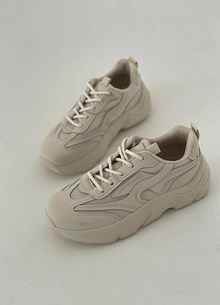 Молочні кросівки з еко-шкіри, прес шкіри та сітки