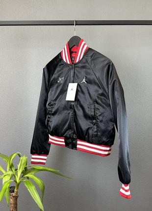 Женский бомбер jordan оригинал из новых коллекций.