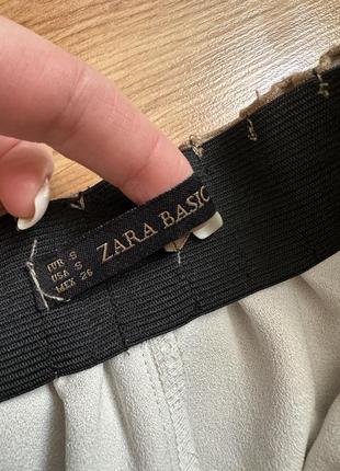 Короткая юбка zara на резинке цвета хаки s2 фото