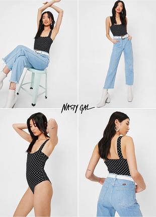 Черный боди в горошек на широких бретелях nasty gal