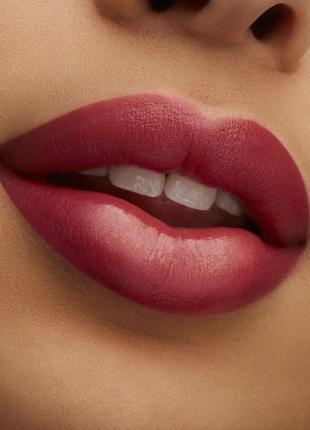 Увлажняющая помада, mac lustreglass sheer-shine lipstick, оттенок beam there, done that