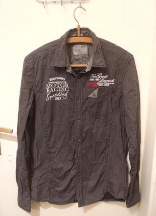 Мужская рубашка в полоску от бренда urban cloth. размер: s.