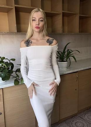 Дуже гарна обтягуюча сукня😍🌸
