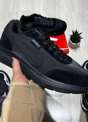 Чоловічі кросівки nike 40