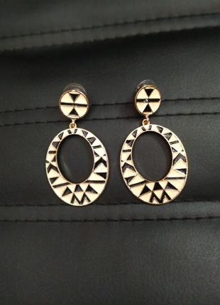 Серьги бежевые в стиле бохо