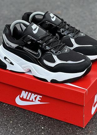 Чоловічі кросівки nike 40