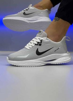 Чоловічі кросівки nike 40