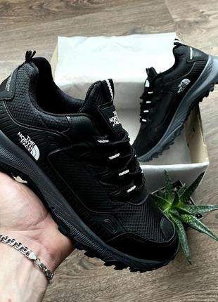 Чоловічі кросівки the north face 40