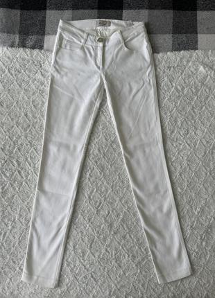 Белые штаны