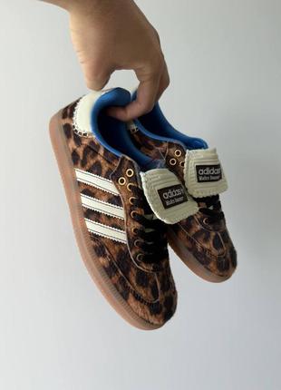 Женские кроссовки adidas x wales bonner leopard