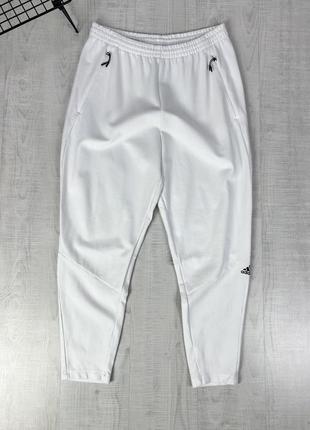 Спортивные штаны adidas sweetpants