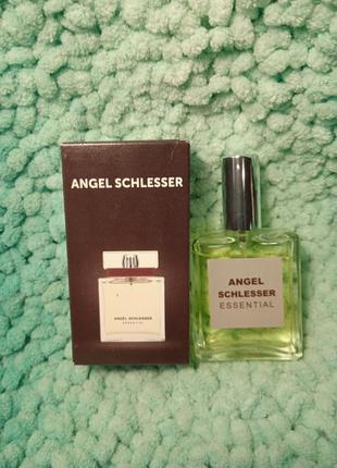 Angel schlesser essential