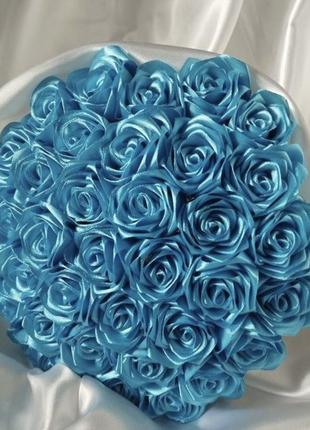 Роскошные розы из атласной ленты на подарок для вашей девушки