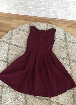 Платье платье с кружевом