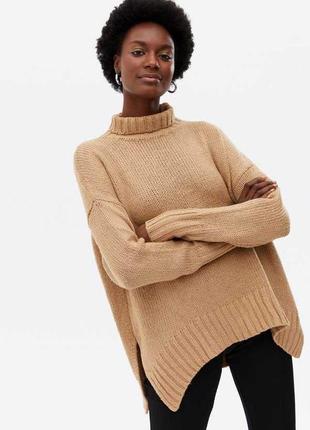 Бежевый свитер объемного кроя zara mango